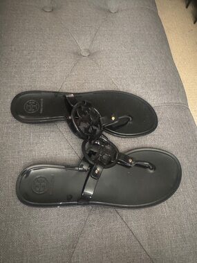 Tory Burch Black Patent Miller Thong Sandals